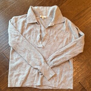 Wayf Light Gray V-Neck Women's Sweater